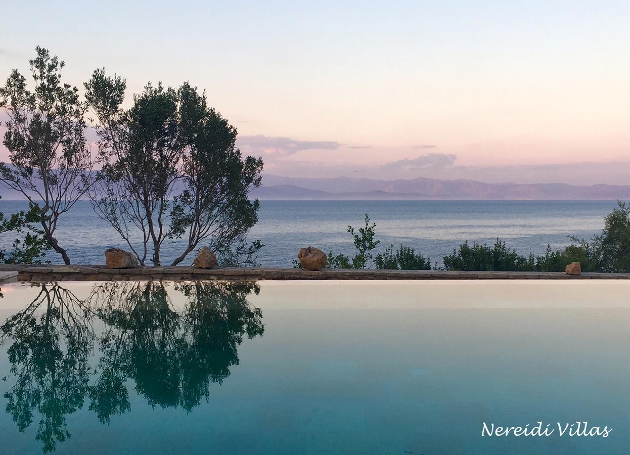 Nereidi Pool Villas Porto Ozias ภายนอก รูปภาพ