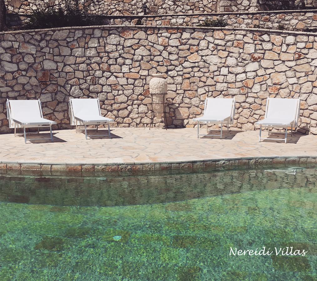 Nereidi Pool Villas Porto Ozias ภายนอก รูปภาพ